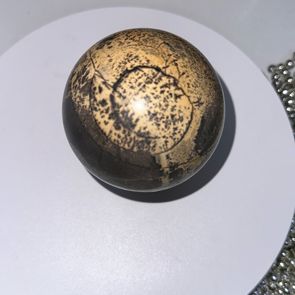 Picture Jasper Sphere - PJASPERSPH-001 78MM - Picture 3 of 8